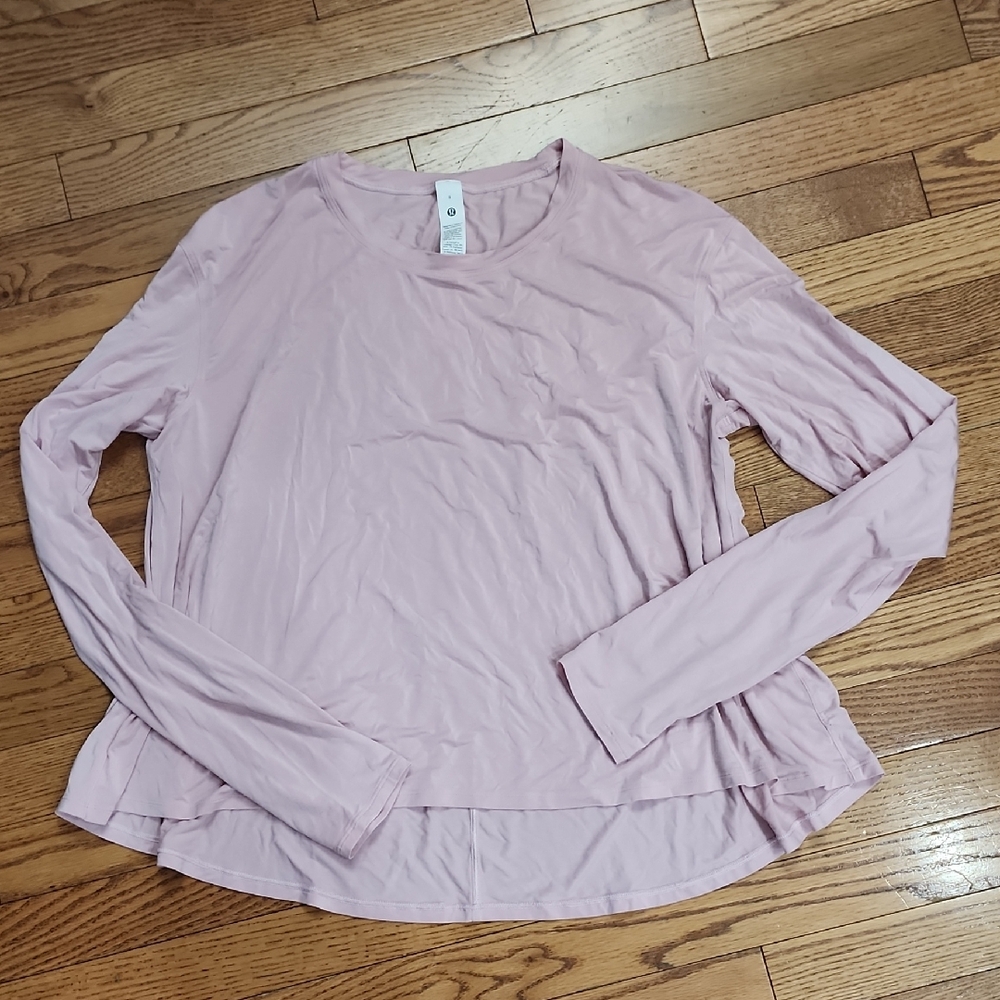 lululemon athletica Pale Pink Long Sleeve Layered Hem Top